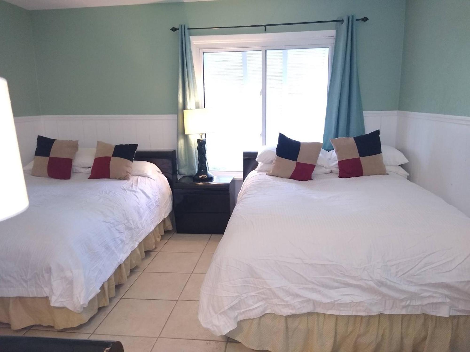 Bermuda Bay Beach Club St. Petersburg Bagian luar foto