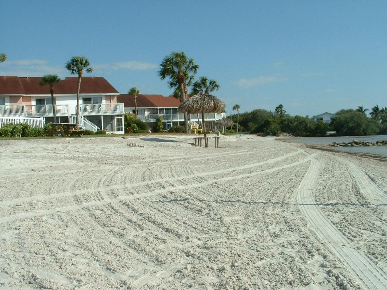 Bermuda Bay Beach Club St. Petersburg Bagian luar foto