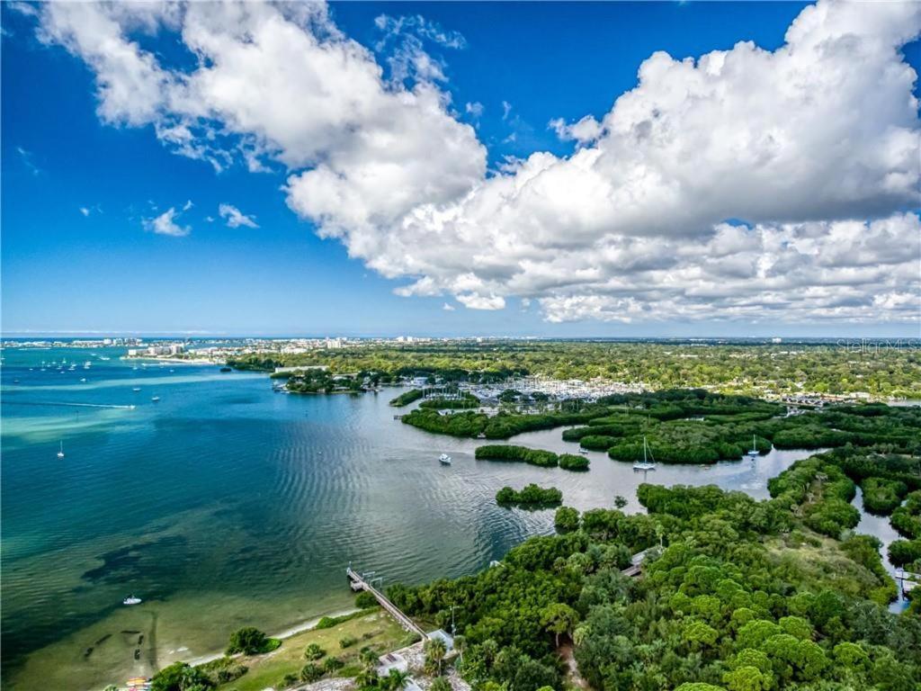 Bermuda Bay Beach Club St. Petersburg Bagian luar foto